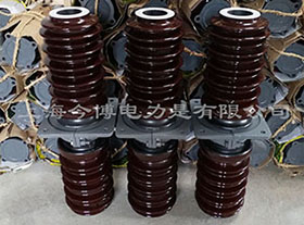 高（gāo）壓穿牆套管CWW-40.5/630A、1250A戶（hù）內外（wài）銅棒銅排瓷套管cww-35