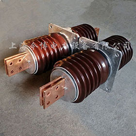 CWW-24/3000A戶內外高壓穿牆（qiáng）套管20kv~24kv線（xiàn）路用（yòng）瓷套管銅套管