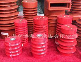 80*80低壓樹脂（zhī）絕緣子M1 M12 M16不帶螺杆電車行（háng）車絕（jué）緣子紅色波紋